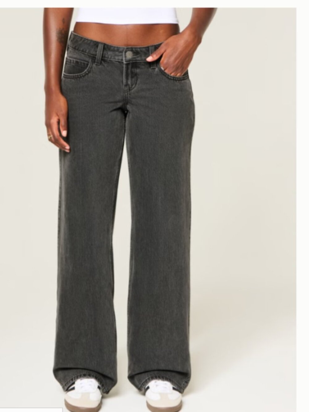 Hollister Women’s Low Rise Baggy Jeans in Black Size 26 Long